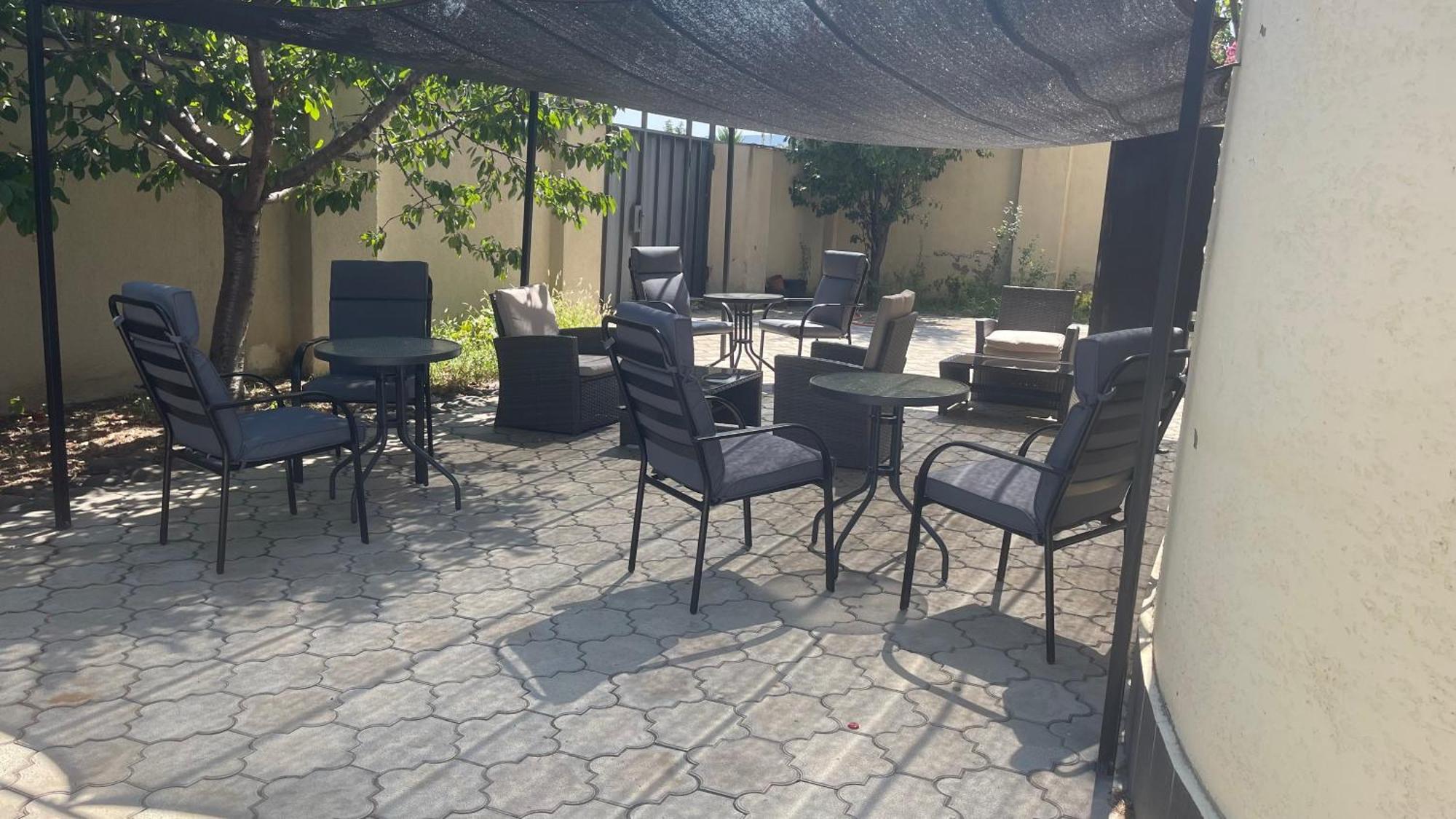 Hotel Holiday Villa Tiflis Exterior foto