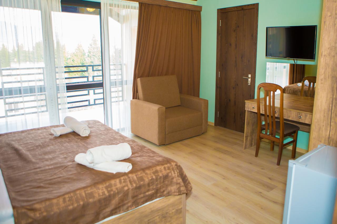 Hotel Holiday Villa Tiflis Exterior foto
